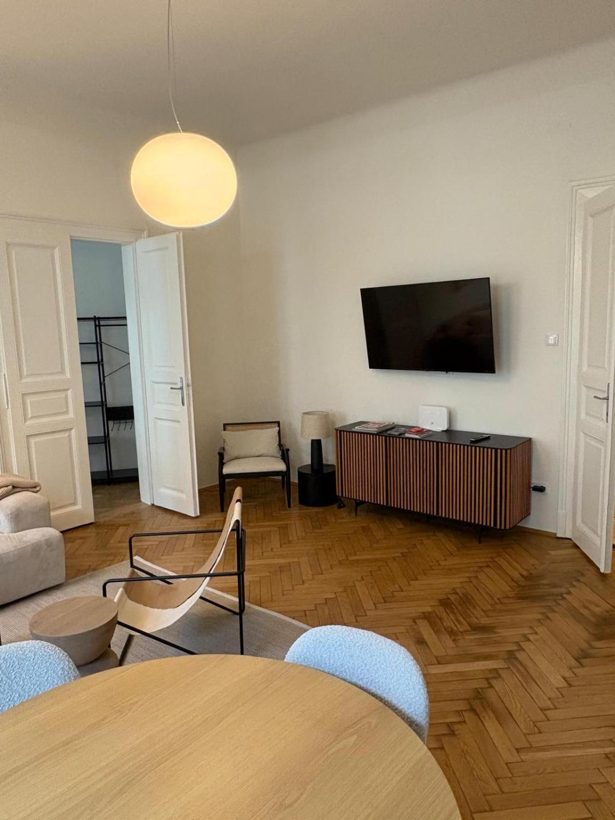 Premium Apartment In Altstadtnaehe Graz Luaran gambar